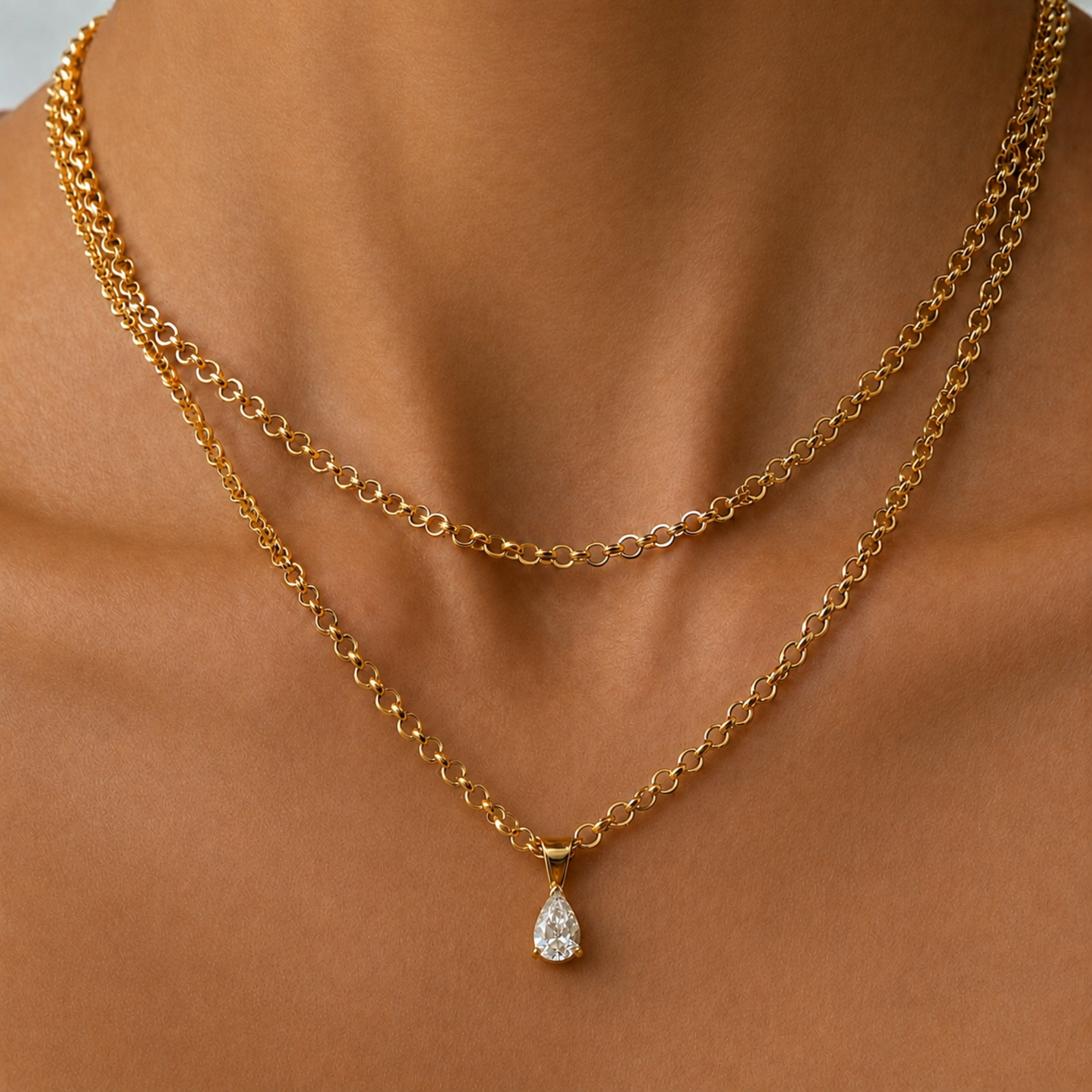 ALIX PEAR PENDANT NECKLACE