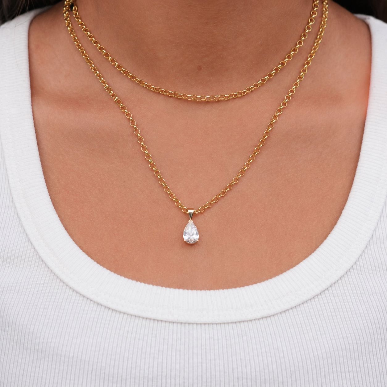 ALIX PEAR PENDANT NECKLACE