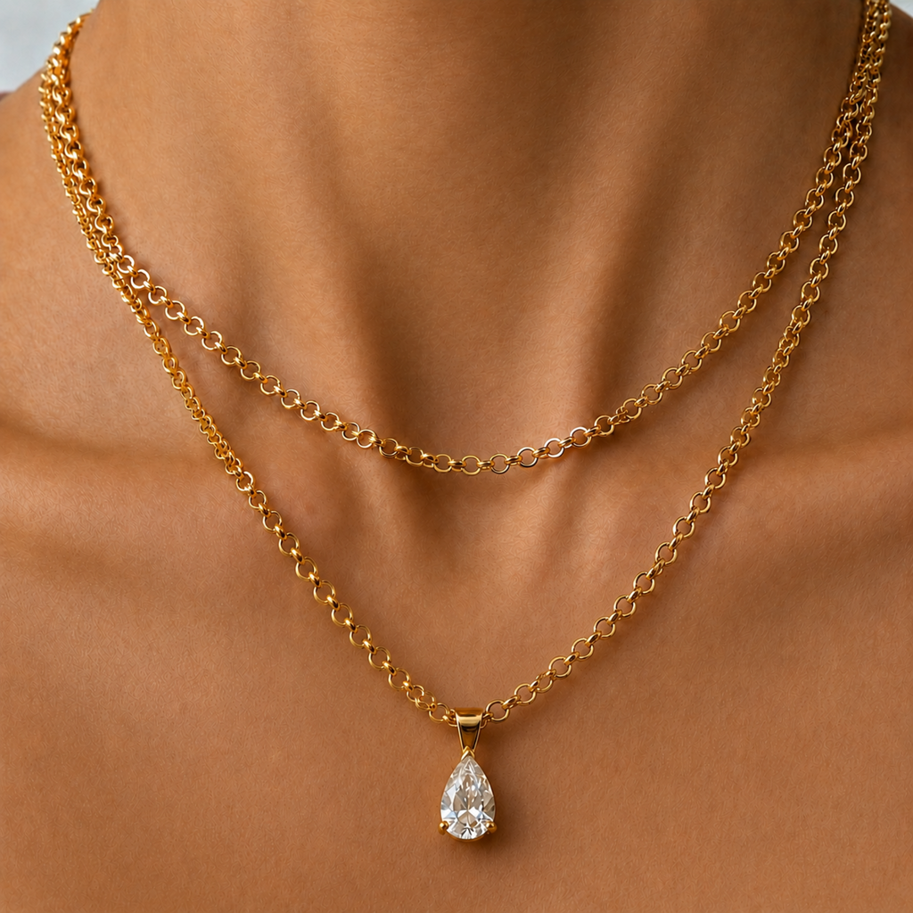 ALIX PEAR PENDANT NECKLACE
