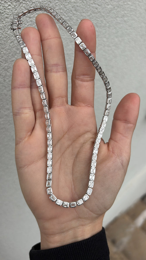 Bezel Set Emerald Tennis Necklace