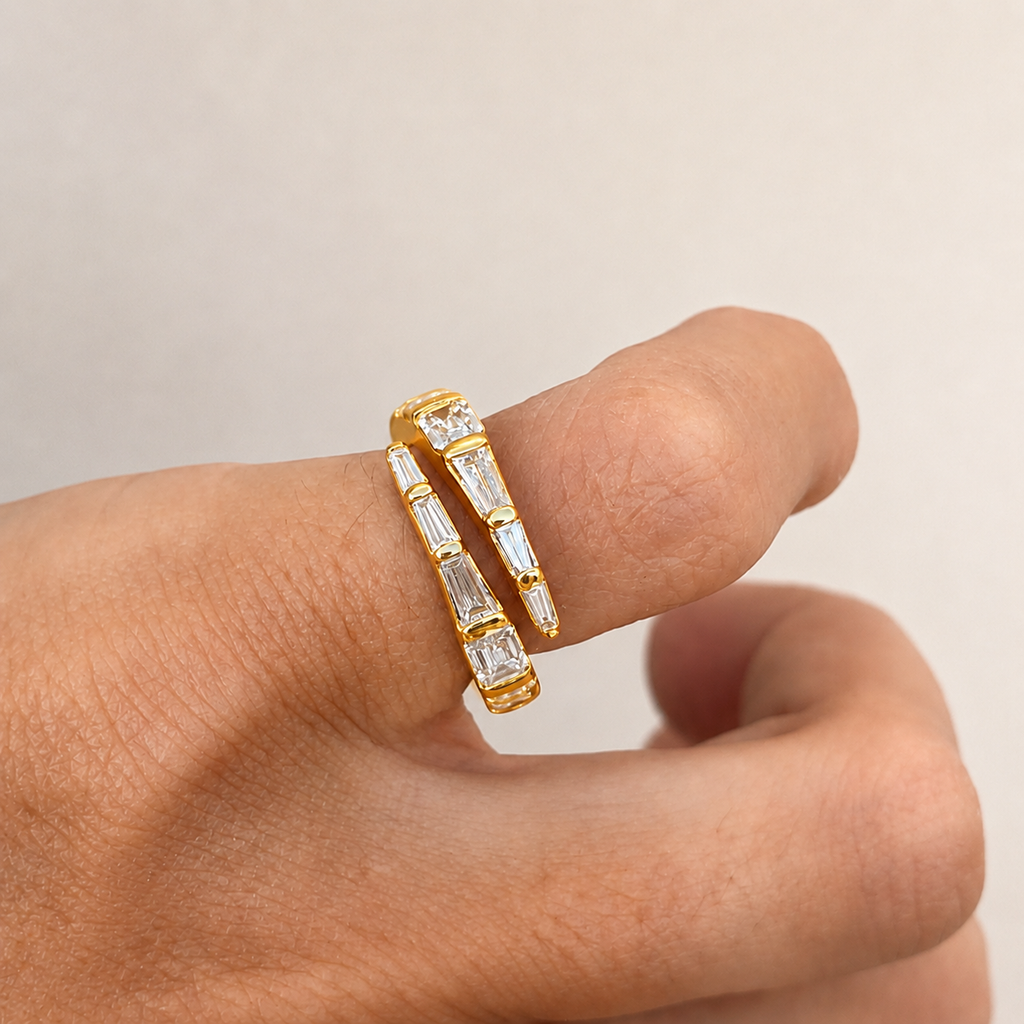 CHRISTINA WRAP PINKY RING