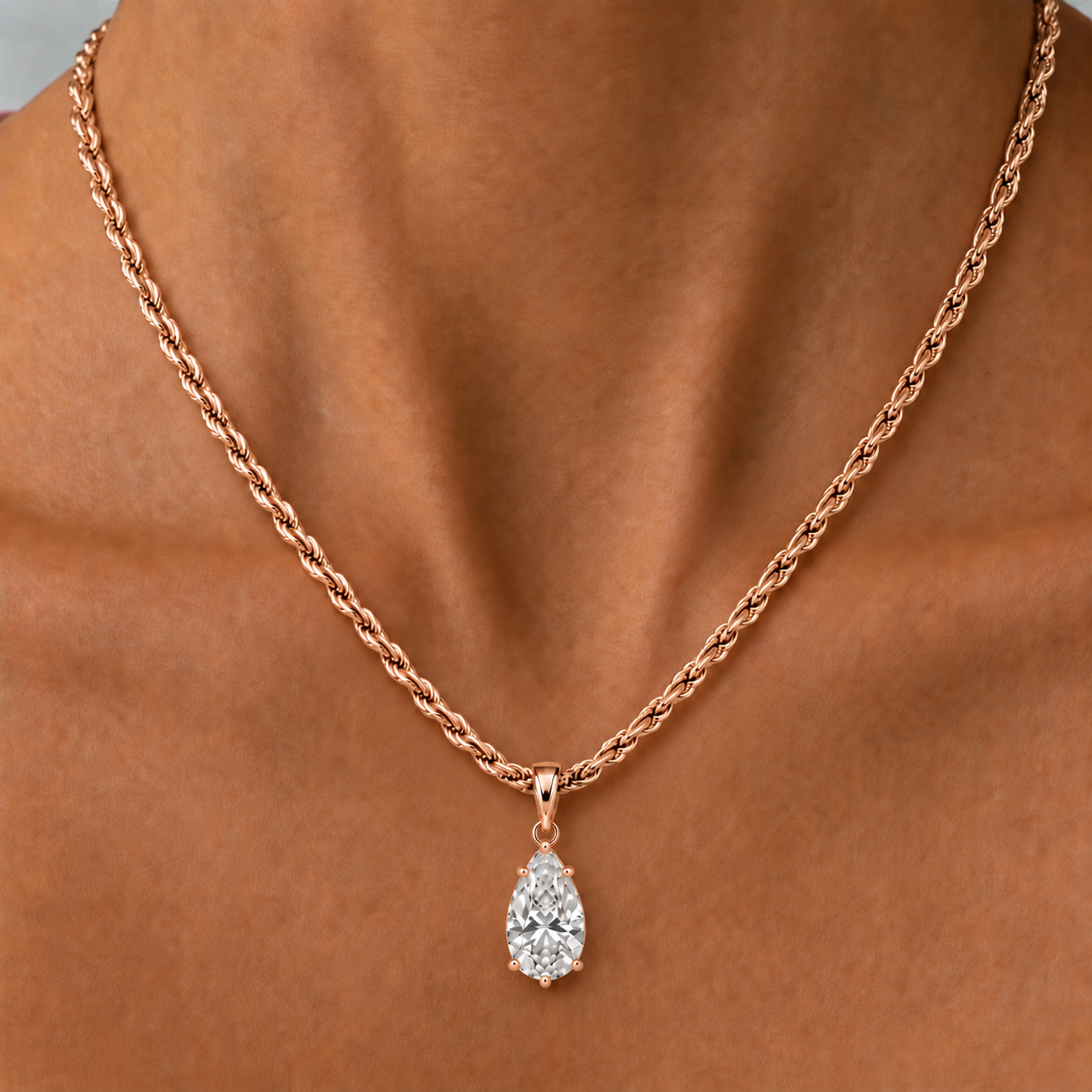 IZABEL PEAR GEORGIAN SET PENDANT