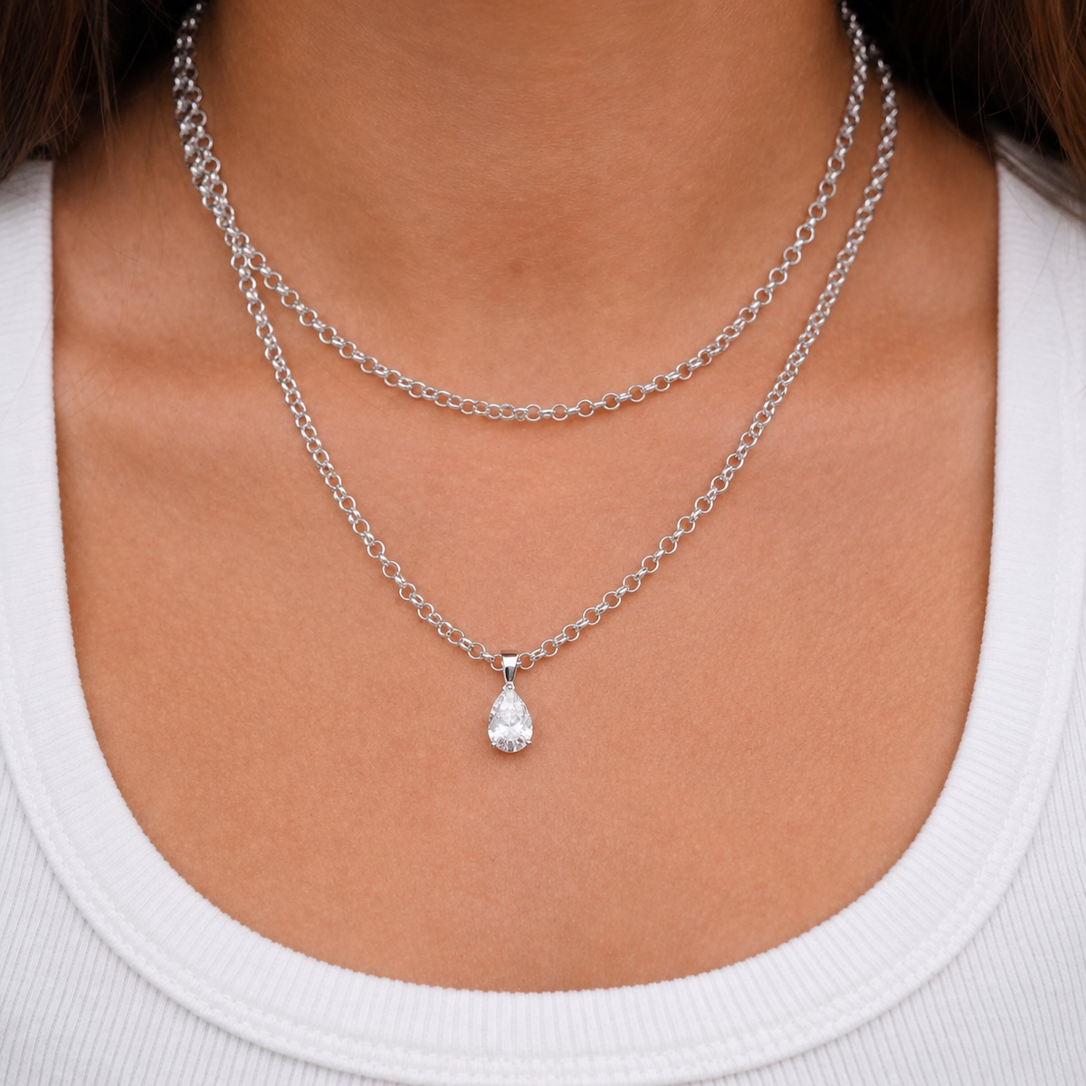 ALIX PEAR PENDANT NECKLACE
