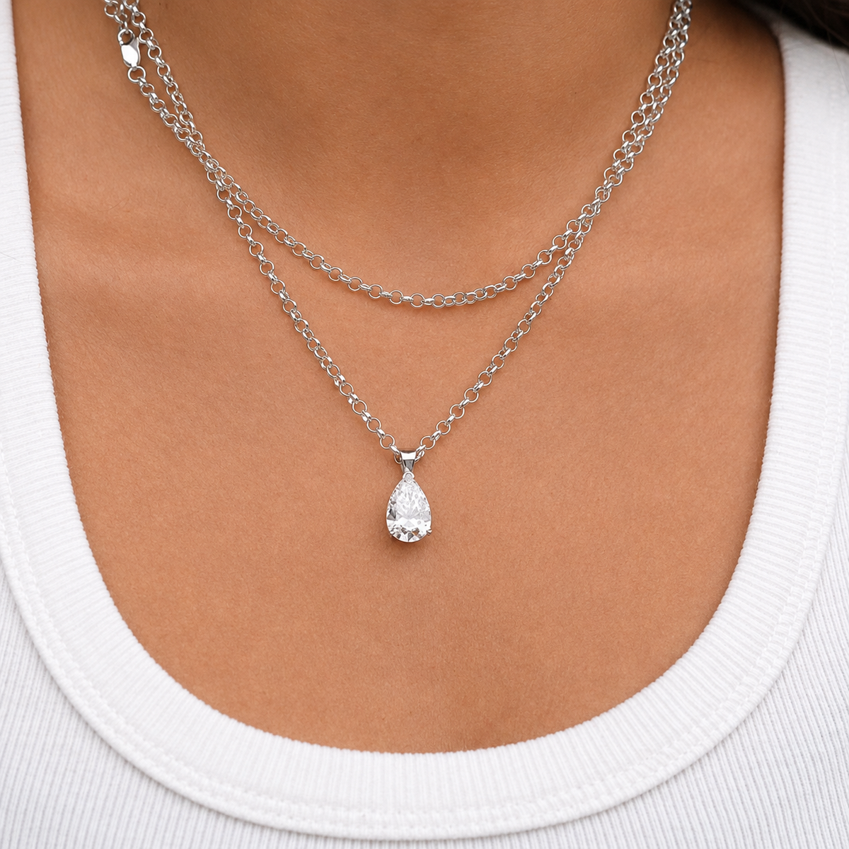 ALIX PEAR PENDANT NECKLACE