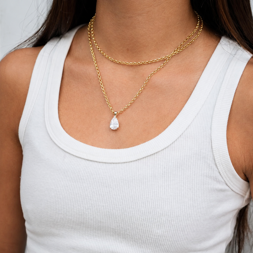 ALIX PEAR PENDANT NECKLACE