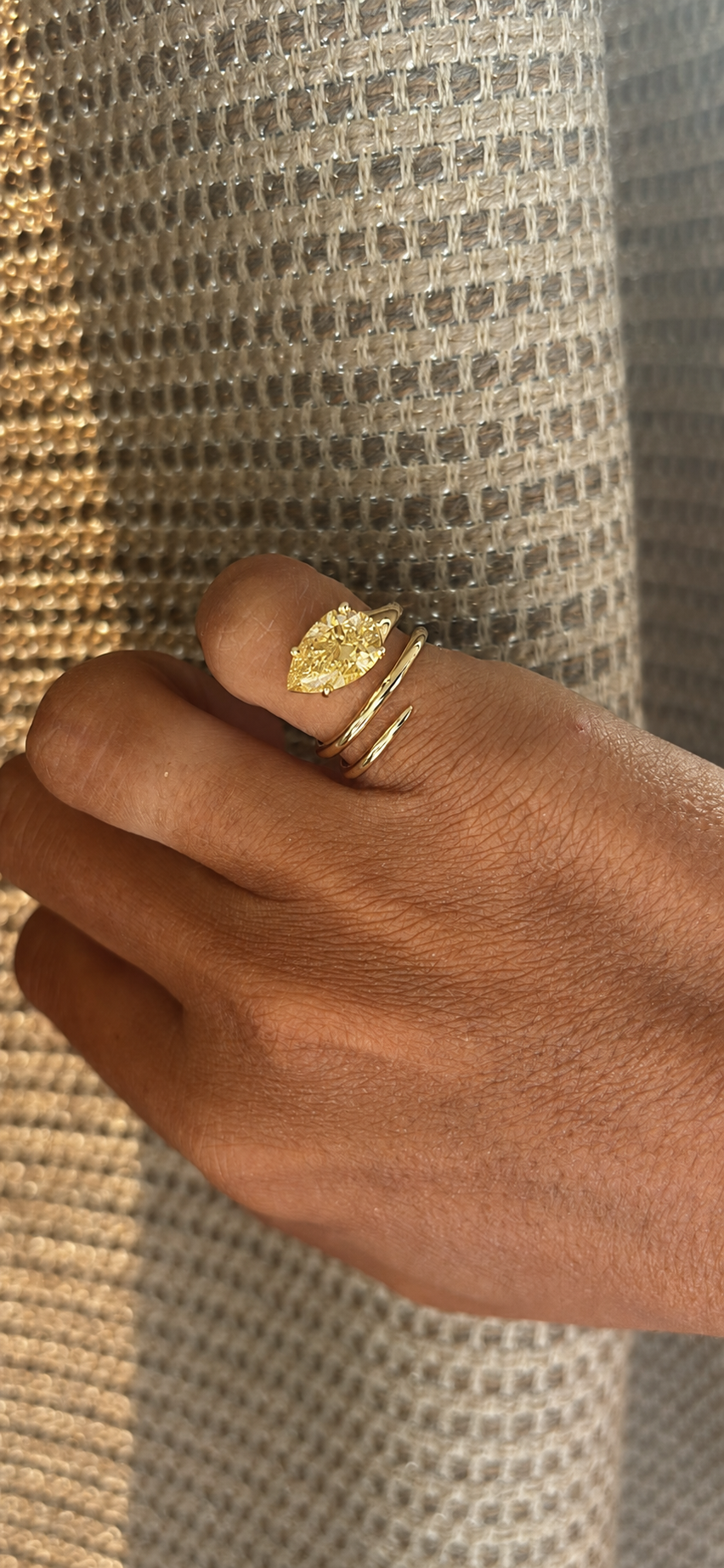Pear Spiral Pinky Ring
